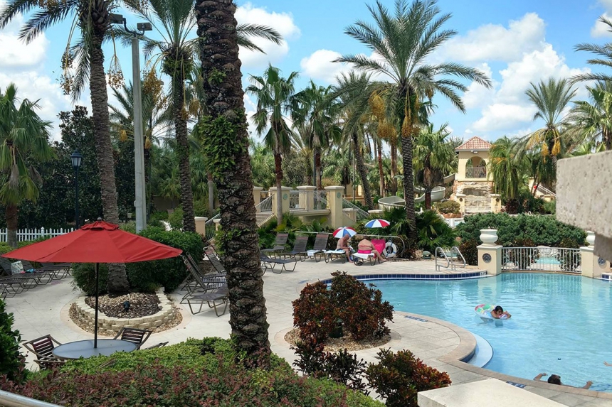 /hotelphotos/thumb-860x573-407173-Regal Palm Pool 2.jpg
